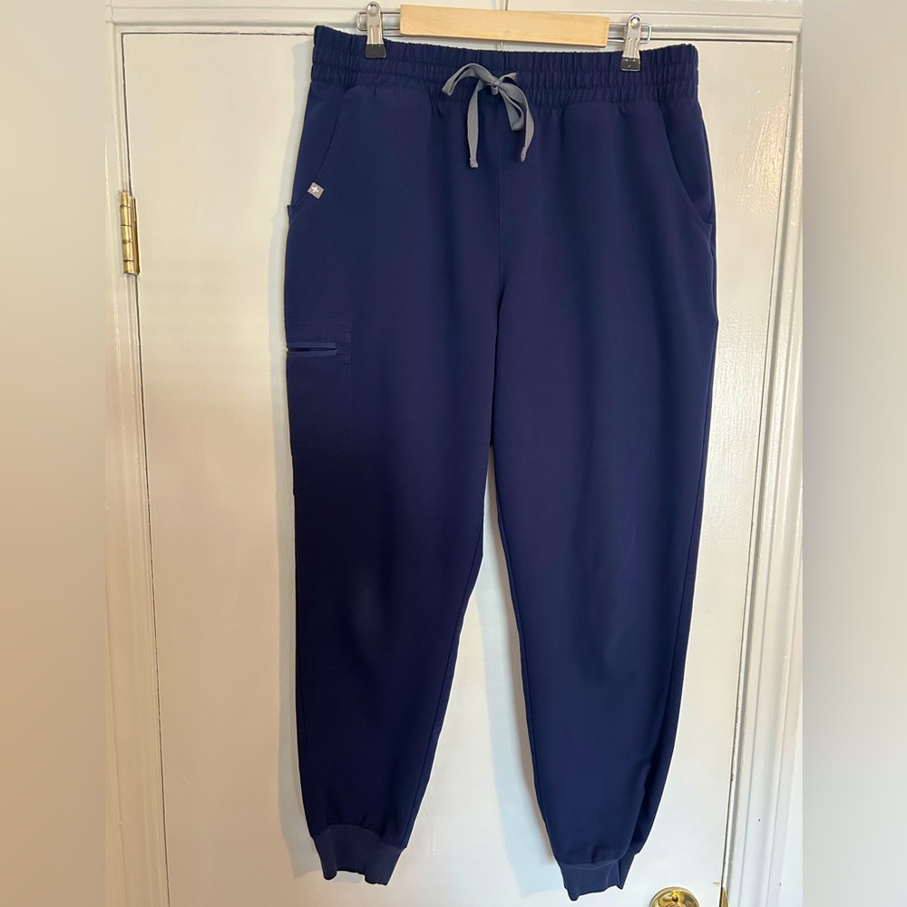 FIGS Women’s High Waisted Zamora Jogger Scrub Pants